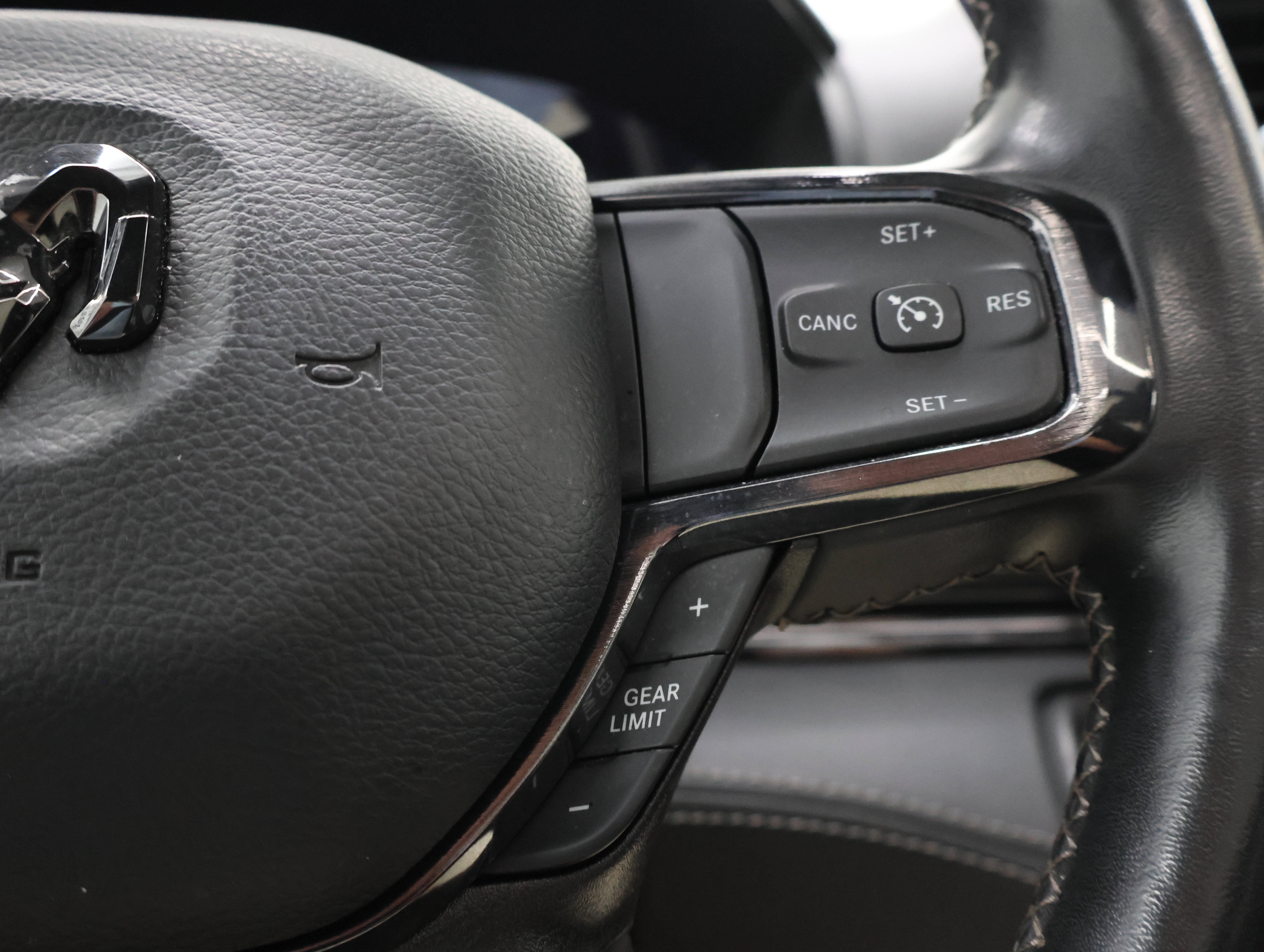 Used 2023 RAM 1500 Limited w/ Night Edition AWD/4WD image 15