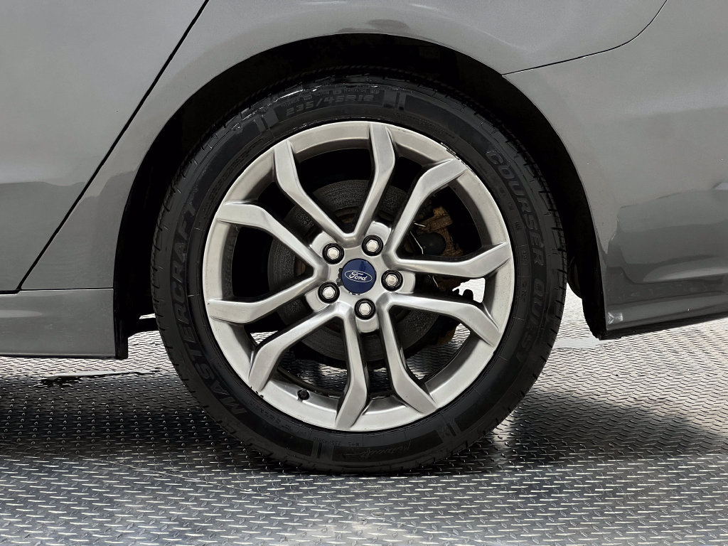 Used 2019 Ford Fusion Titanium FWD image 37