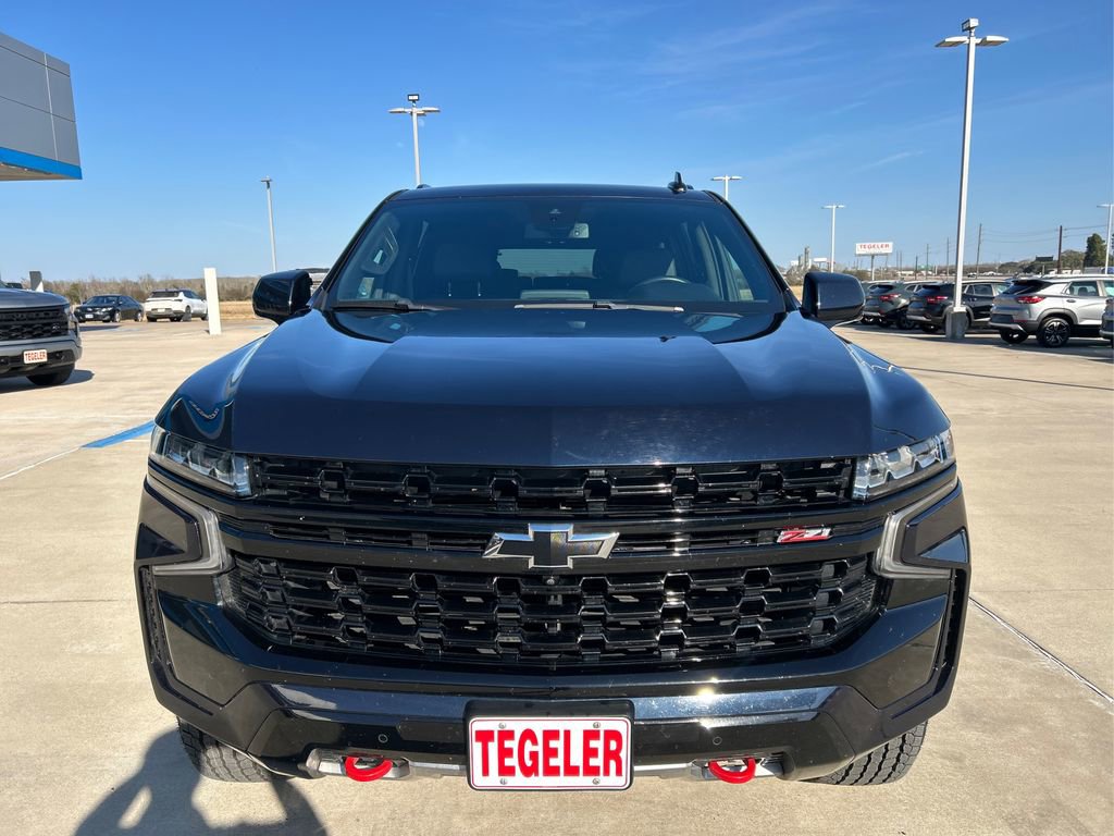 Used 2023 Chevrolet Suburban Z71 w/ Luxury Package AWD/4WD image 19