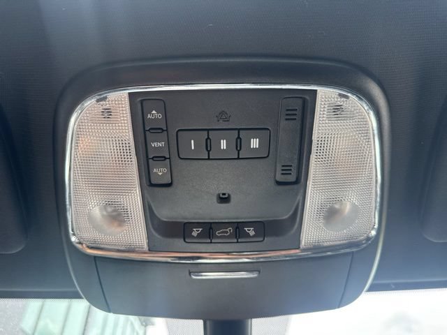 Used 2015 Jeep Grand Cherokee Altitude AWD/4WD image 19