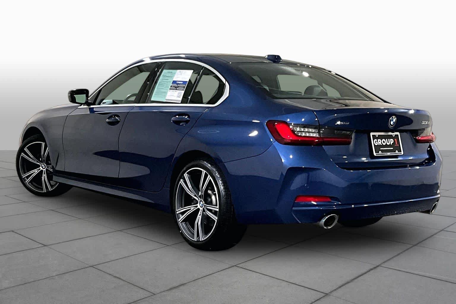 Used 2024 BMW 330i xDrive Sedan w/ Convenience Package AWD/4WD image 11