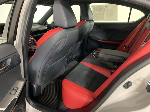 Used 2025 Lexus IS 500 w/ F-Sport Performance image 35