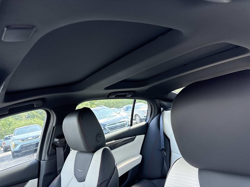 New 2026 Cadillac CT5 Sport w/ Technology Package RWD image 32