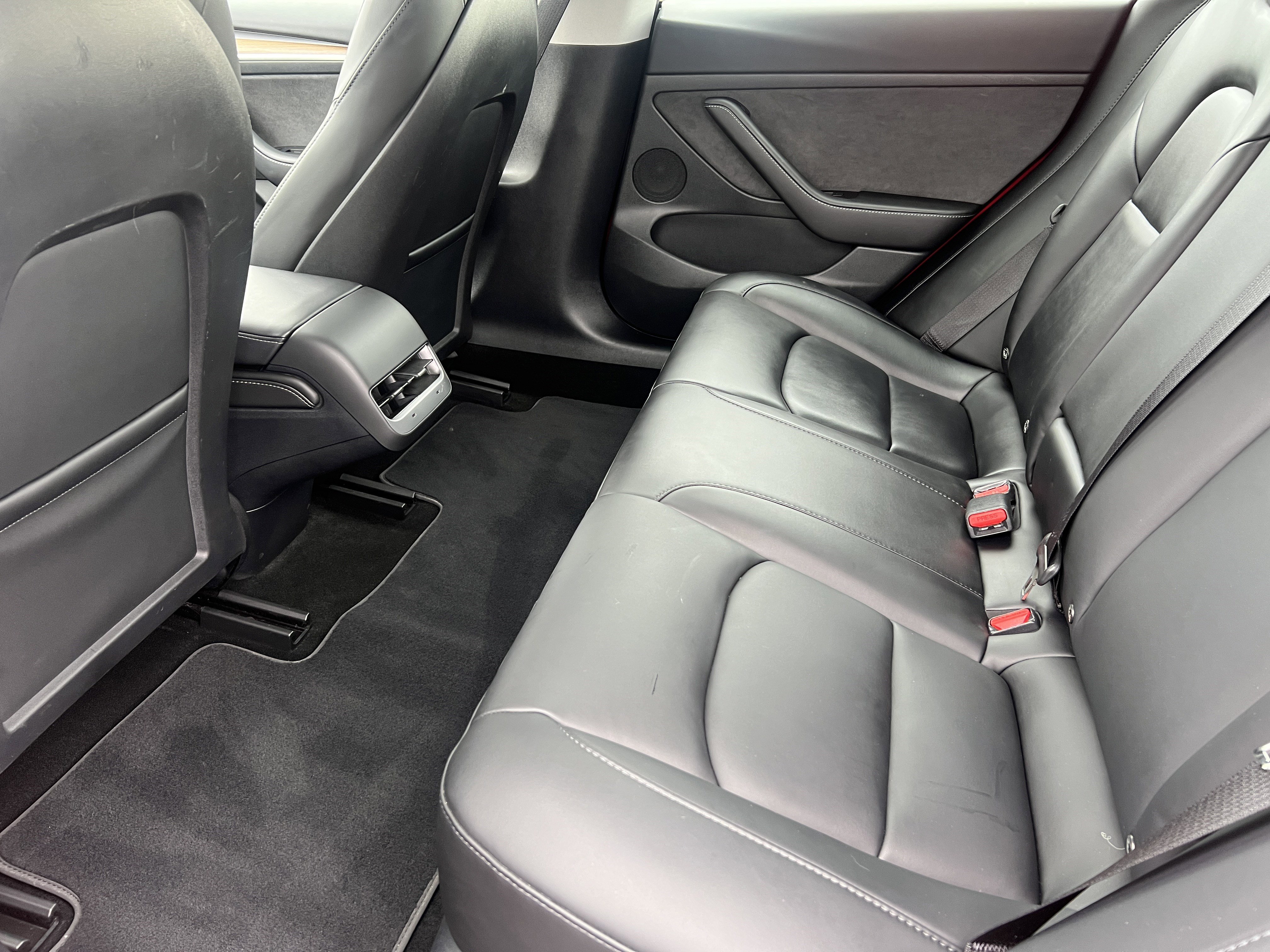 Used 2023 Tesla Model 3 Performance image 17