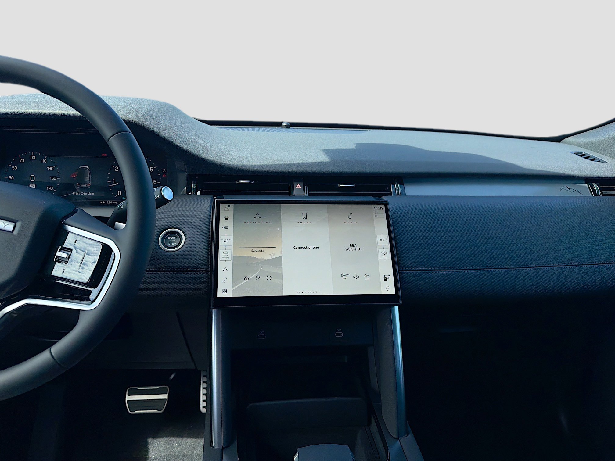 New 2026 Land Rover Discovery Sport Landmark AWD/4WD image 19
