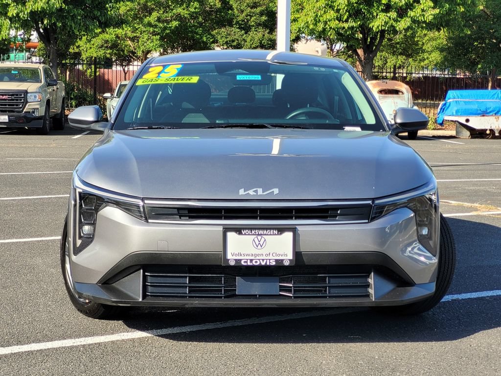 Used 2025 Kia K4 FWD image 3