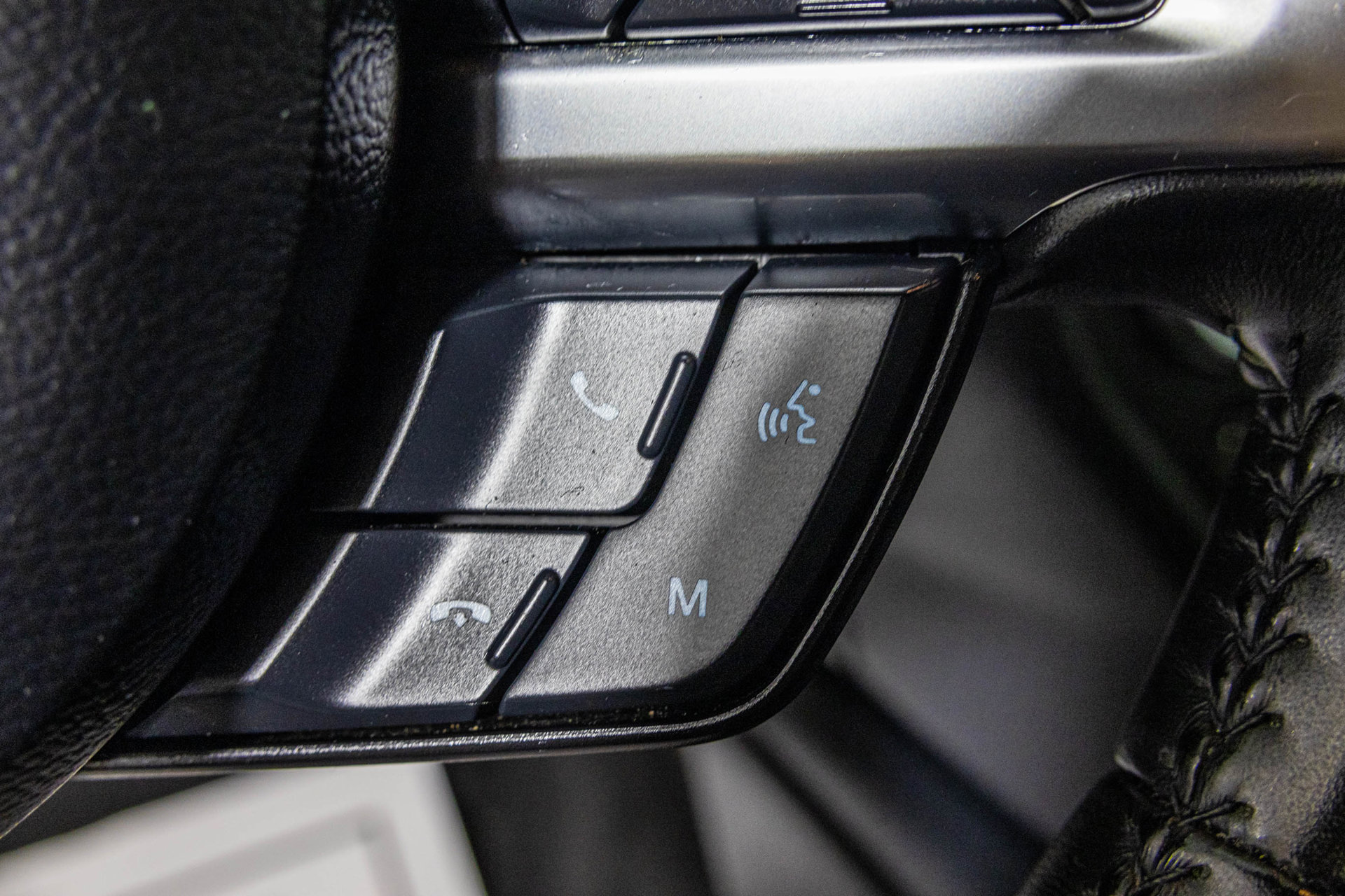 Used 2019 Ford Mustang GT Premium RWD image 32