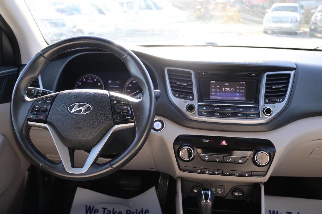 Used 2017 Hyundai Tucson Sport w/ Cargo Package AWD/4WD image 23