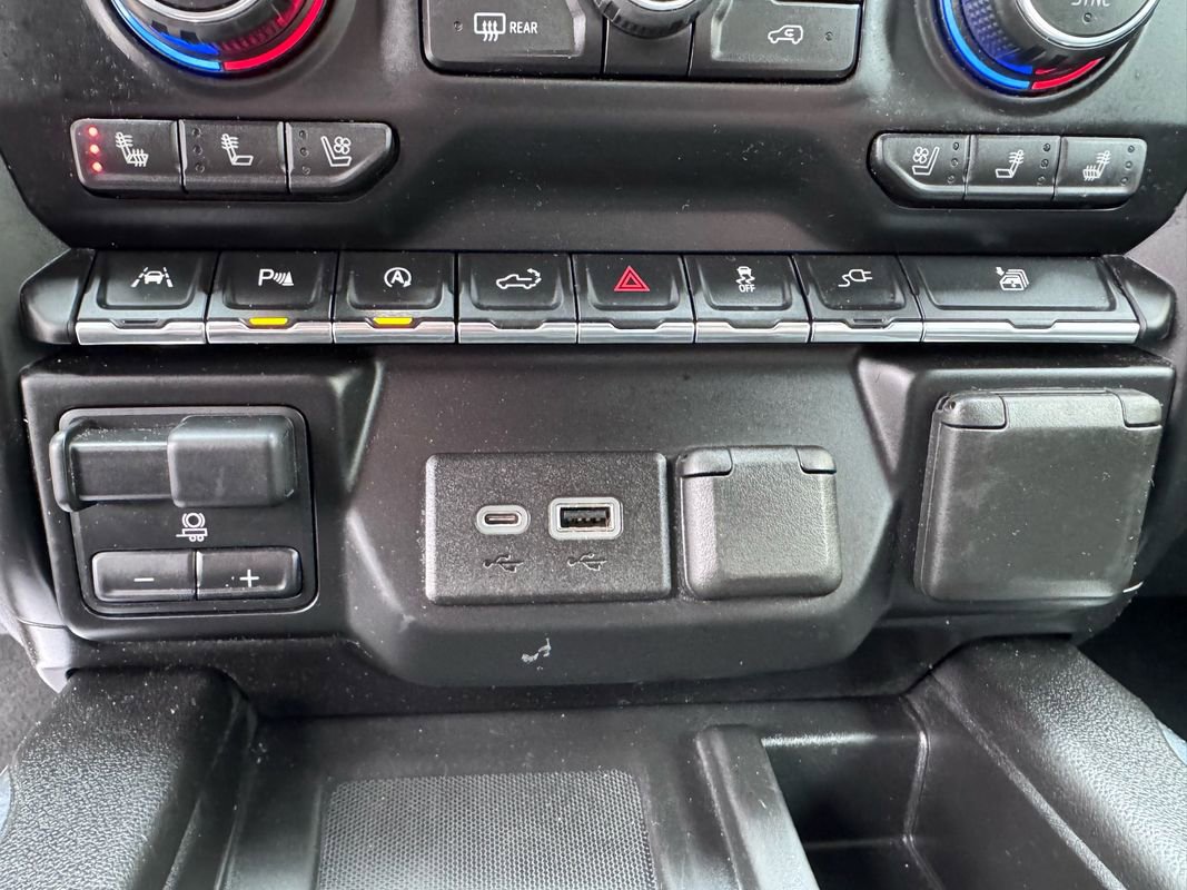 Used 2019 Chevrolet Silverado 1500 LTZ image 29