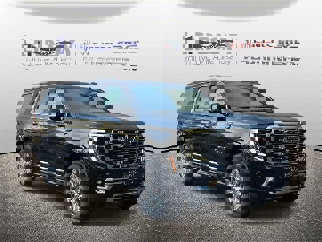 New 2025 GMC Yukon XL Denali w/ Sun & Power Step Package