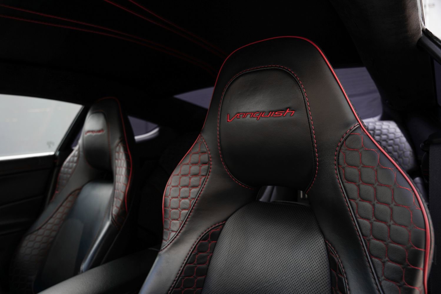 Used 2014 Aston Martin Vanquish Coupe image 3