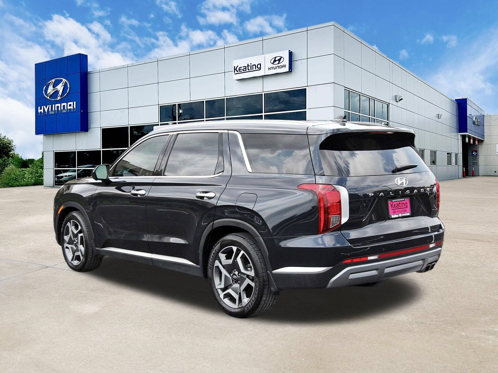 Used 2023 Hyundai Palisade Limited FWD image 7