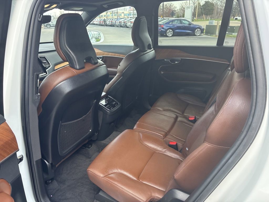 Certified 2023 Volvo XC90 B6 Plus image 6