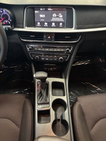 Used 2019 Kia Optima LX image 25