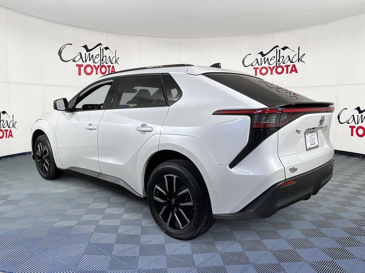 New 2026 Toyota bZ FWD image 6
