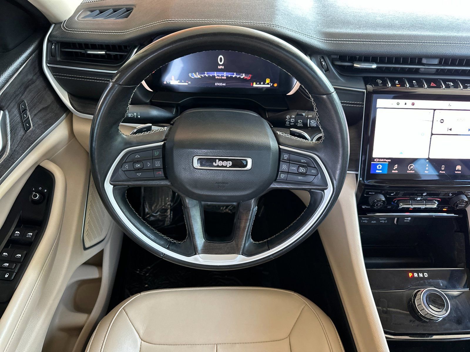 Used 2022 Jeep Grand Cherokee Limited image 18