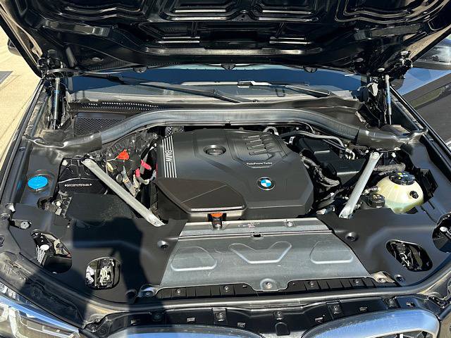 Used 2023 BMW X4 xDrive30i image 13