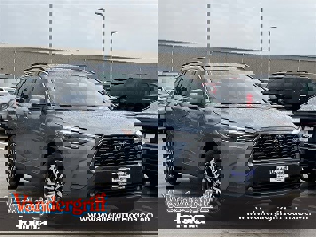 Used 2023 Toyota Corolla Cross XLE
