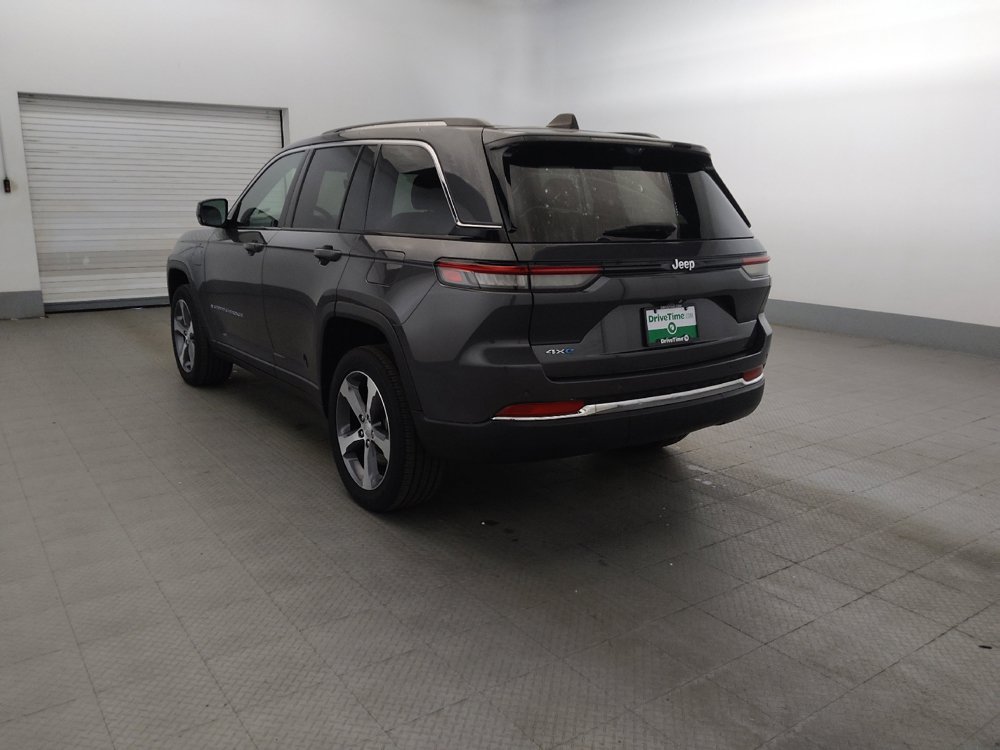 Used 2022 Jeep Grand Cherokee Limited 4xe w/ Luxury Tech Group II AWD/4WD image 5