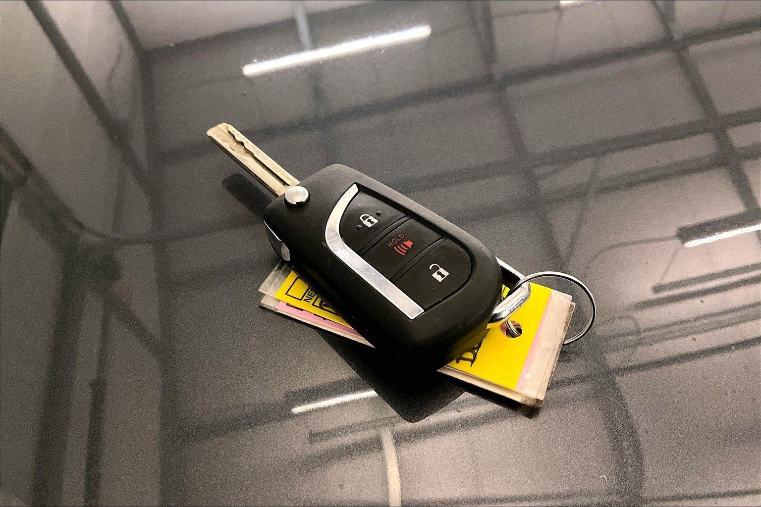 Used 2020 Toyota RAV4 LE w/ All Weather Liner Package image 9