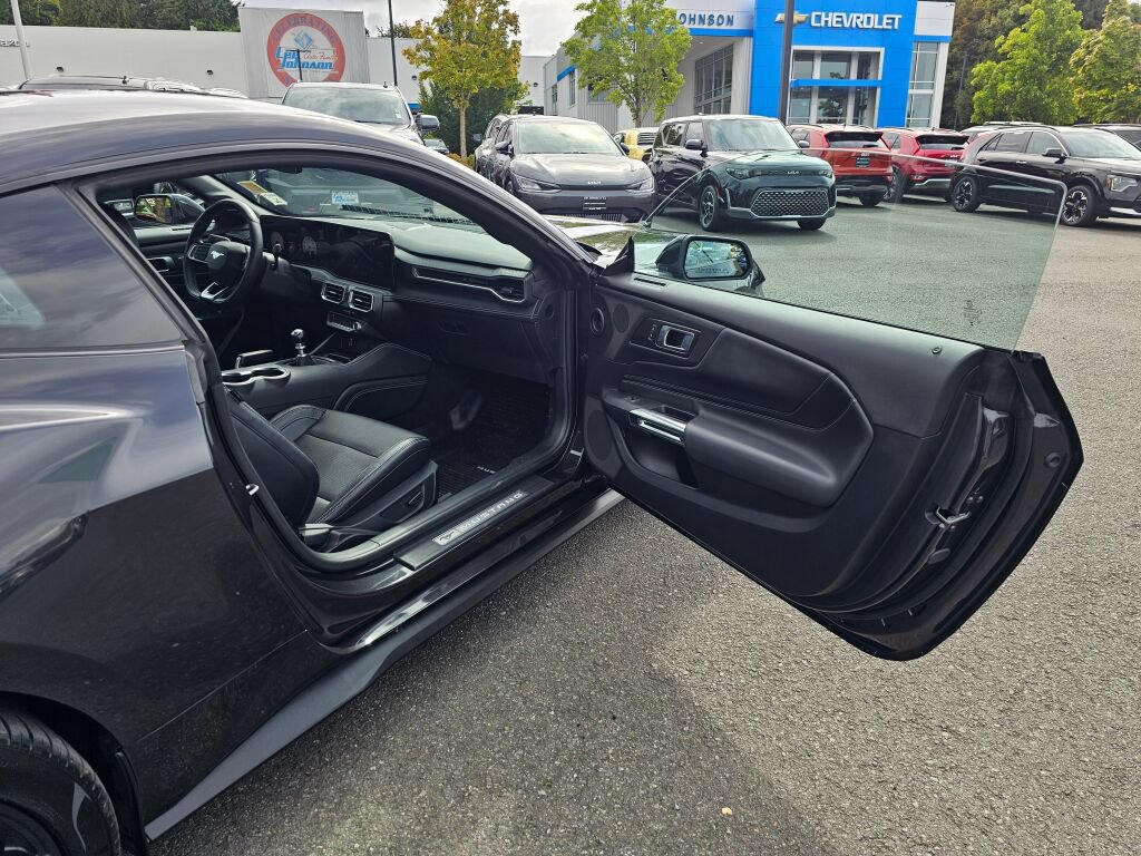 Used 2024 Ford Mustang GT Premium w/ GT Performance Package RWD image 23