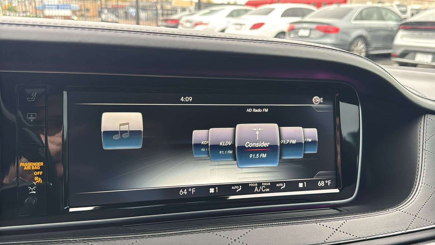 Used 2015 Mercedes-Benz S 63 AMG 4MATIC Sedan image 33