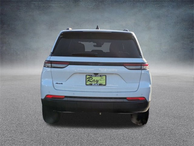 New 2026 Jeep Grand Cherokee Laredo image 5