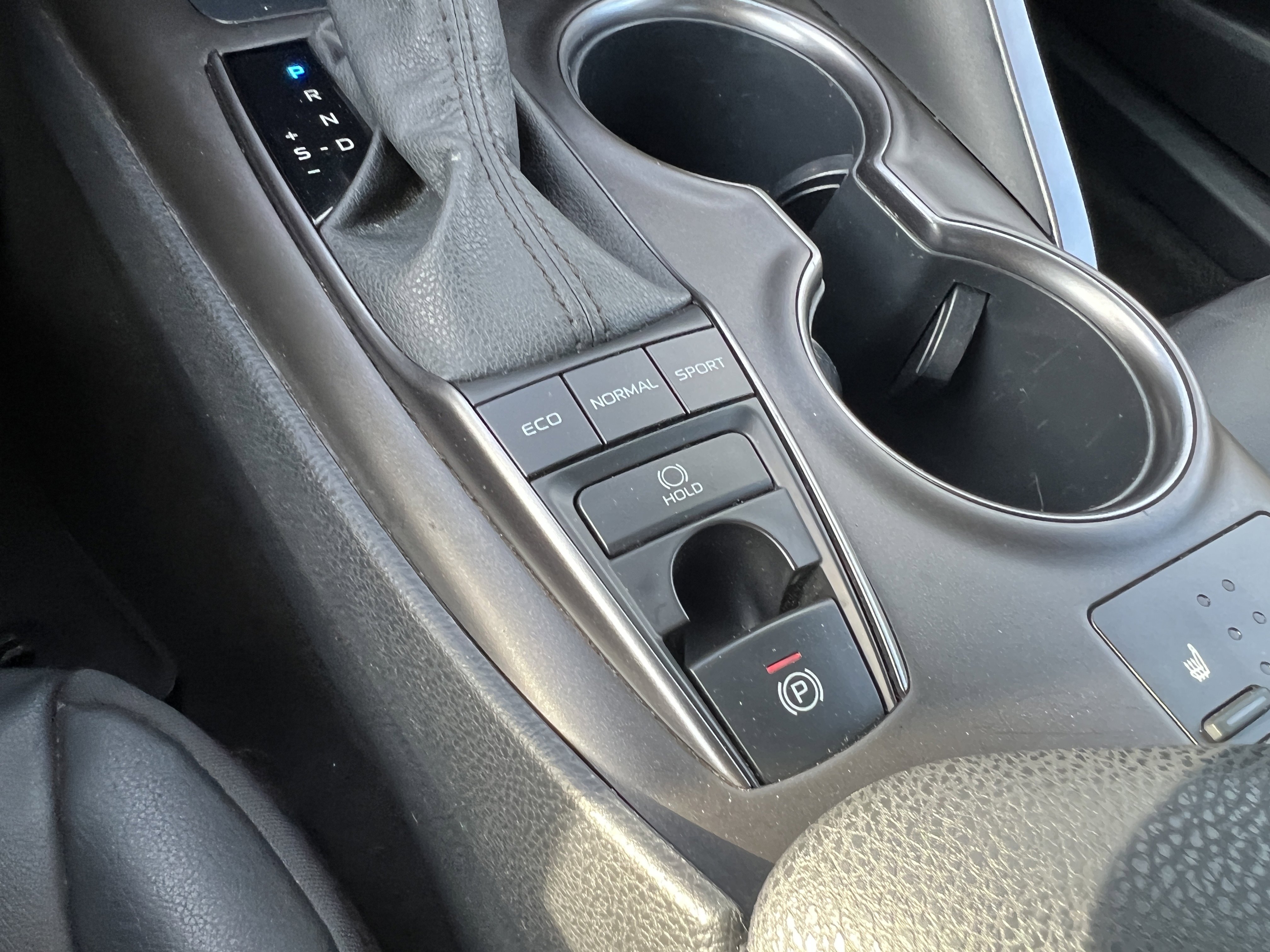 Used 2023 Toyota Camry XSE image 30