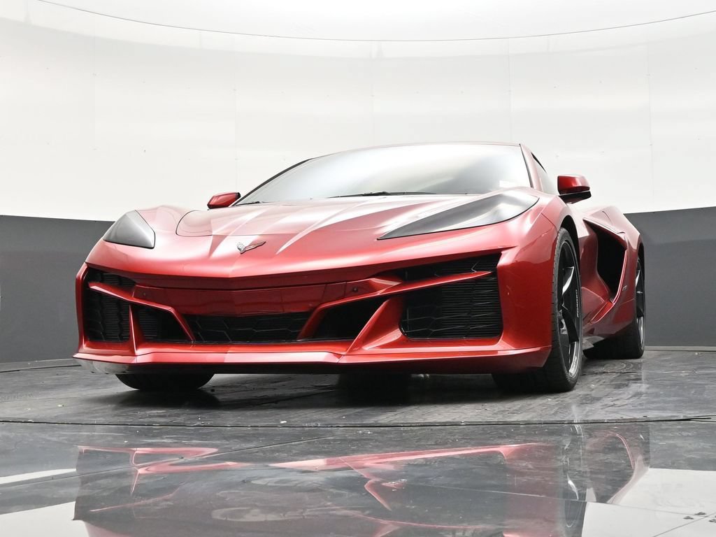 Used 2025 Chevrolet Corvette E-Ray w/ Stealth Interior Trim Package AWD/4WD image 28