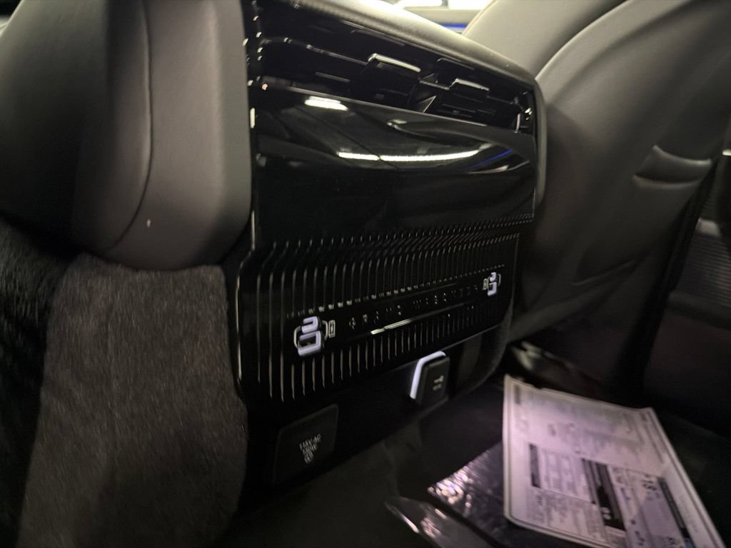 New 2026 Jeep Grand Wagoneer L Summit AWD/4WD image 17