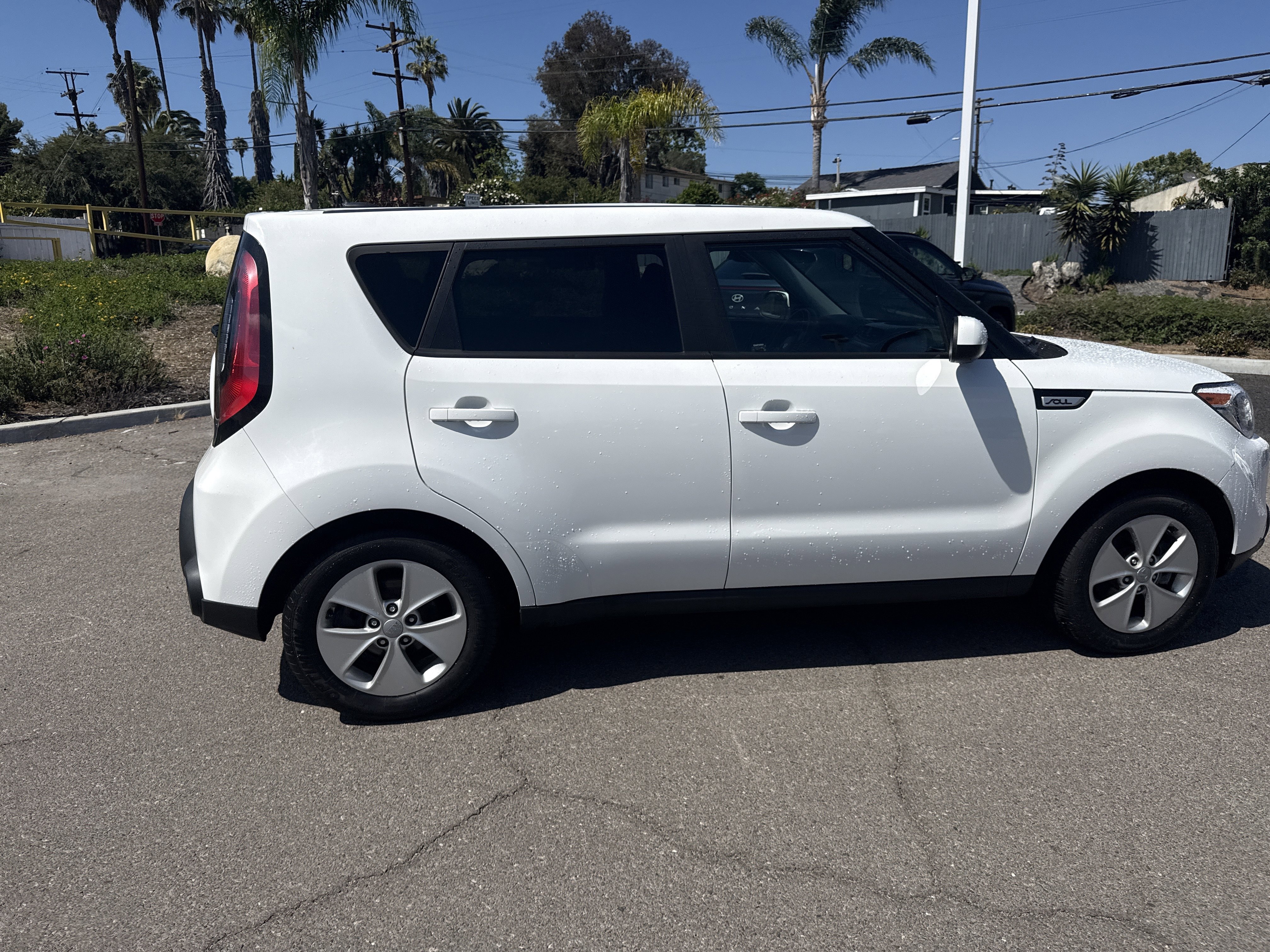 Used 2016 Kia Soul FWD image 6