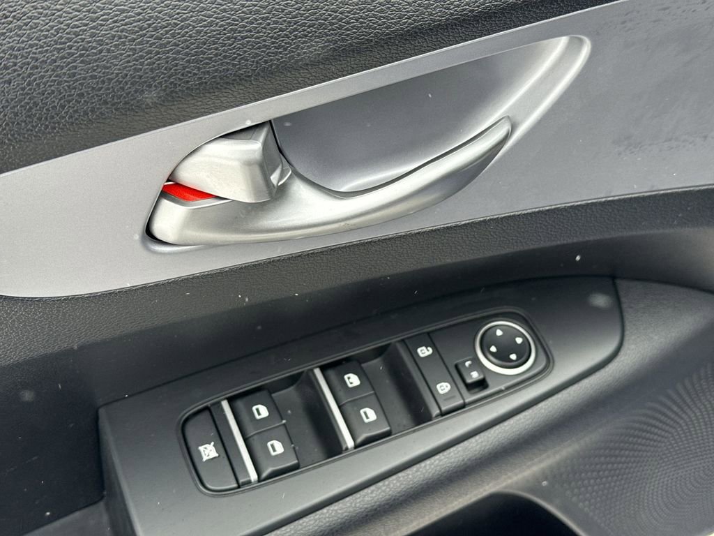 Used 2022 Kia Forte LXS image 15