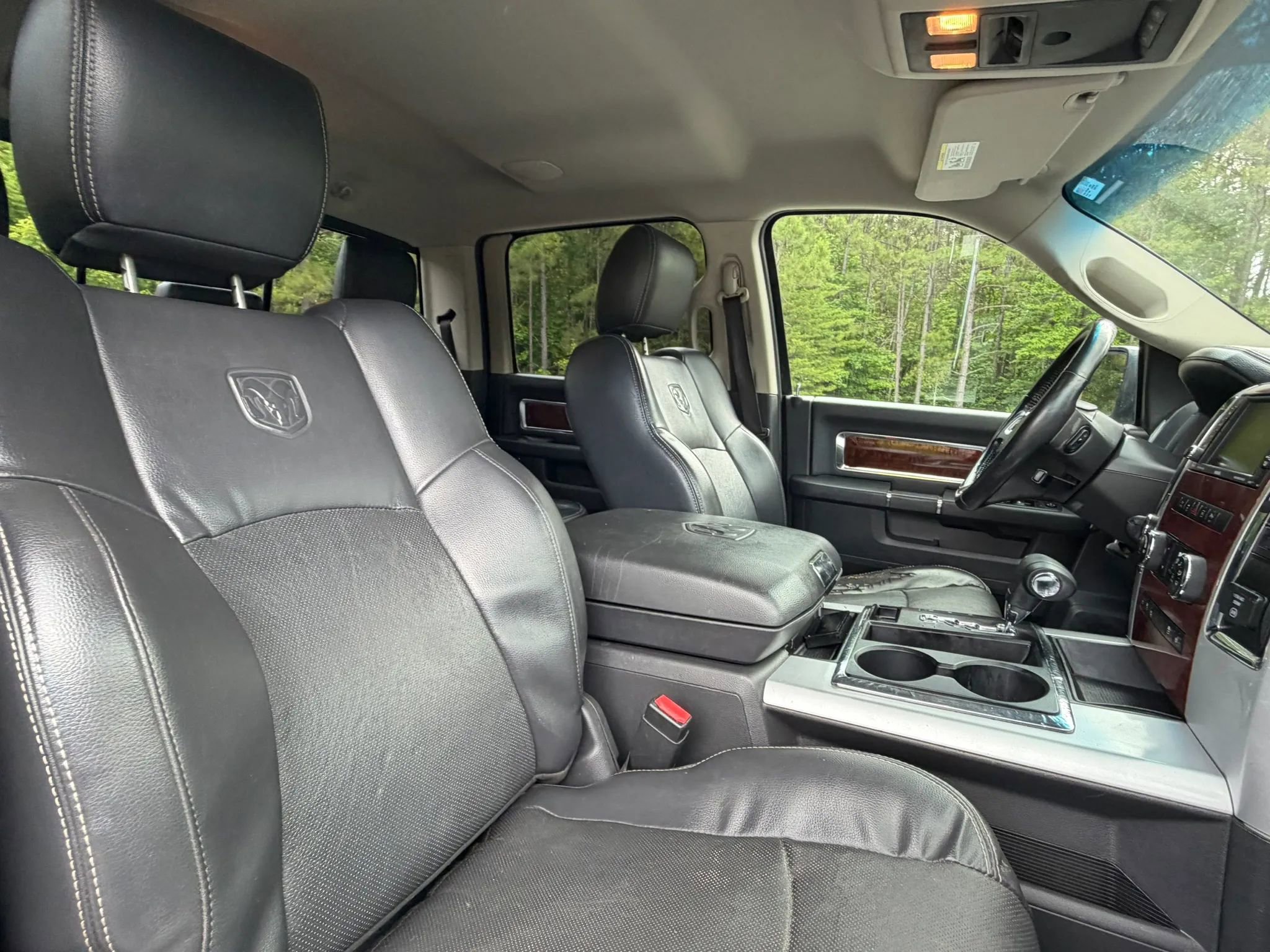 Used 2011 RAM 1500 Laramie AWD/4WD image 23