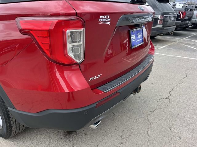 Certified 2022 Ford Explorer XLT w/ Equipment Group 202A image 10