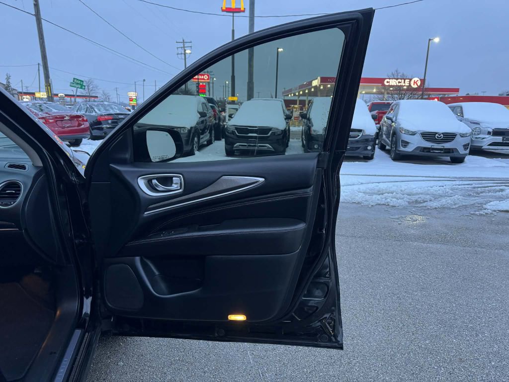 Used 2018 INFINITI QX60 FWD image 23