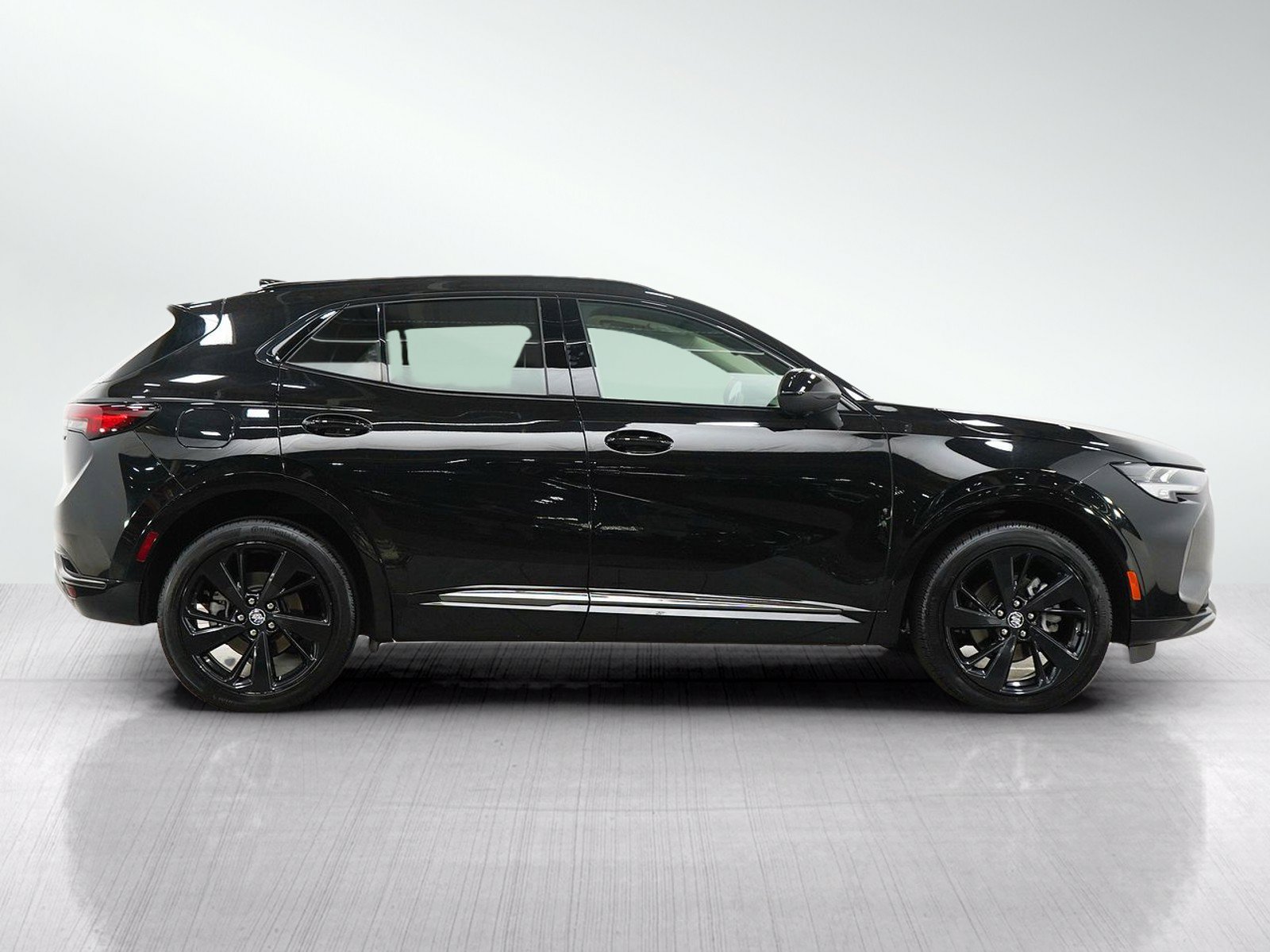 Used 2023 Buick Envision Essence w/ Technology Package I AWD/4WD image 6