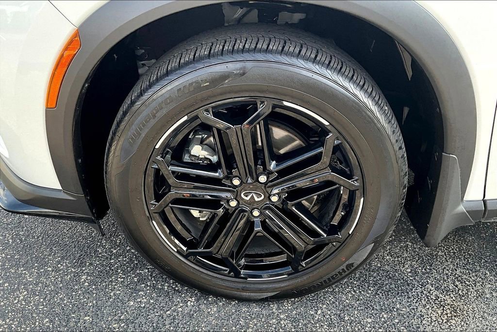 Certified 2026 INFINITI QX60 Sport w/ Dark Cargo Package image 13