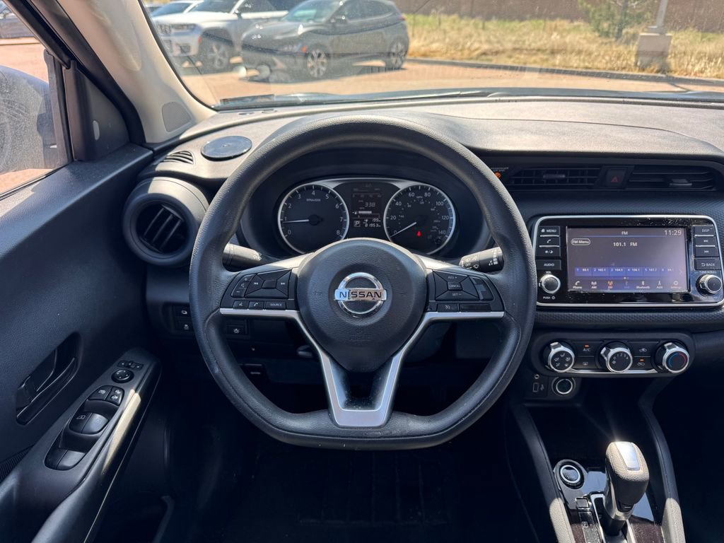 Used 2021 Nissan Kicks S FWD image 10