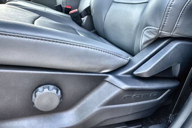 Used 2024 Ford F550 4x4 Regular Cab Super Duty image 13