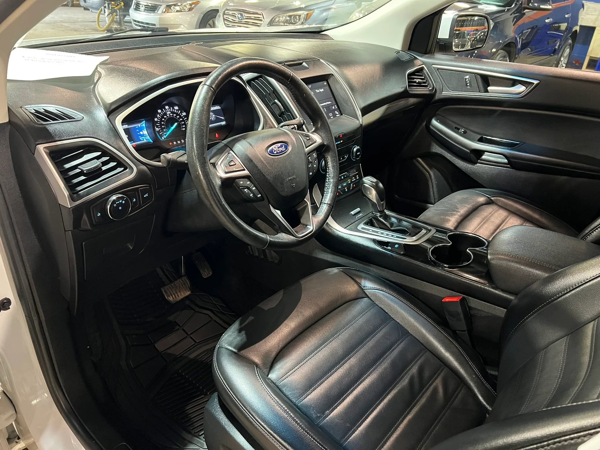 Used 2017 Ford Edge SEL w/ Equipment Group 201A AWD/4WD image 9