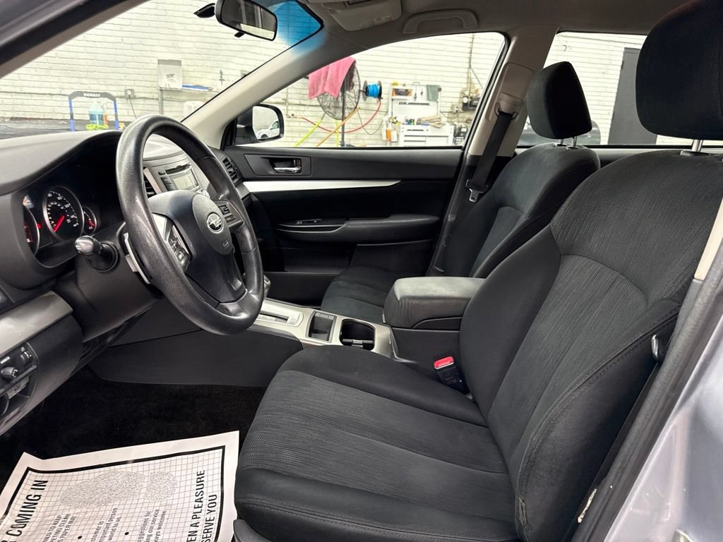 Used 2013 Subaru Outback 2.5i AWD/4WD image 10
