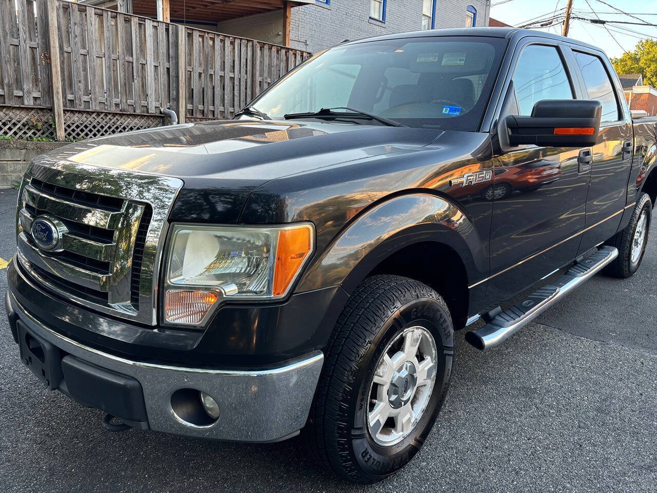 Used 2011 Ford F150 XLT w/ XLT Convenience Pkg