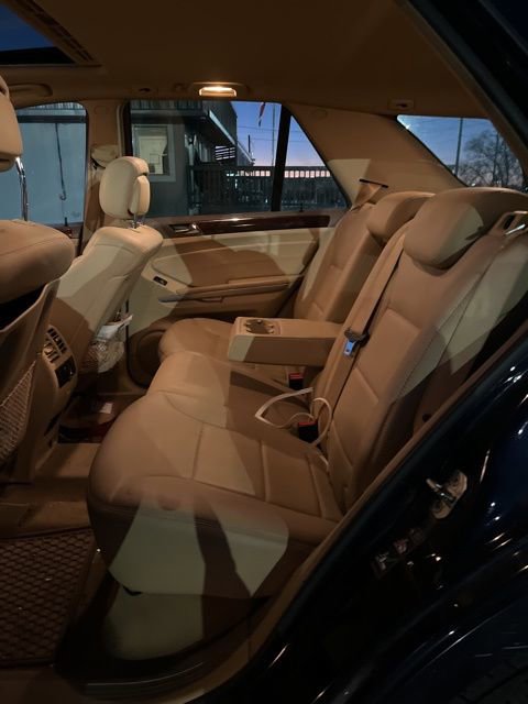 Used 2010 Mercedes-Benz ML 350 4MATIC image 7