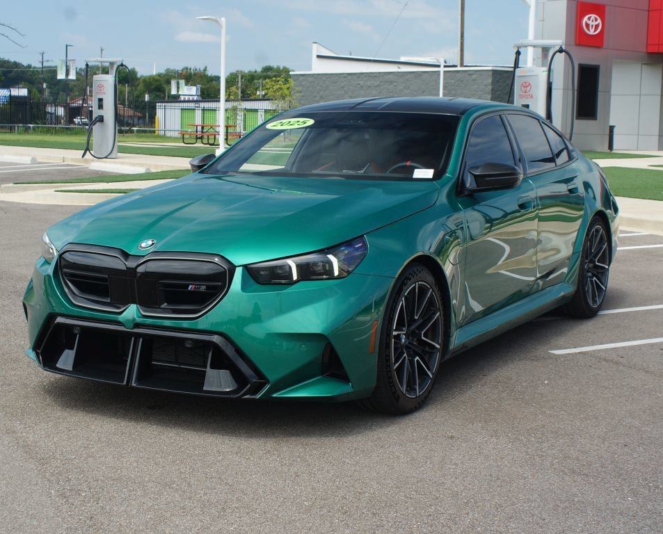 Used 2025 BMW M5 w/ Carbon Package AWD/4WD image 24