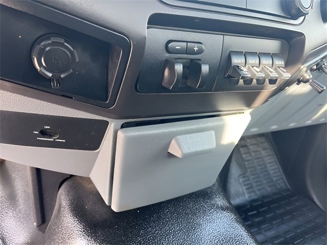 Used 2013 Ford F450 XL w/ Snow Plow Prep Pkg image 15