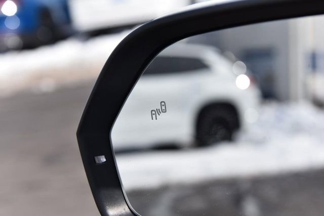 Used 2022 Volkswagen Atlas SE w/ Black Wheel Package image 10