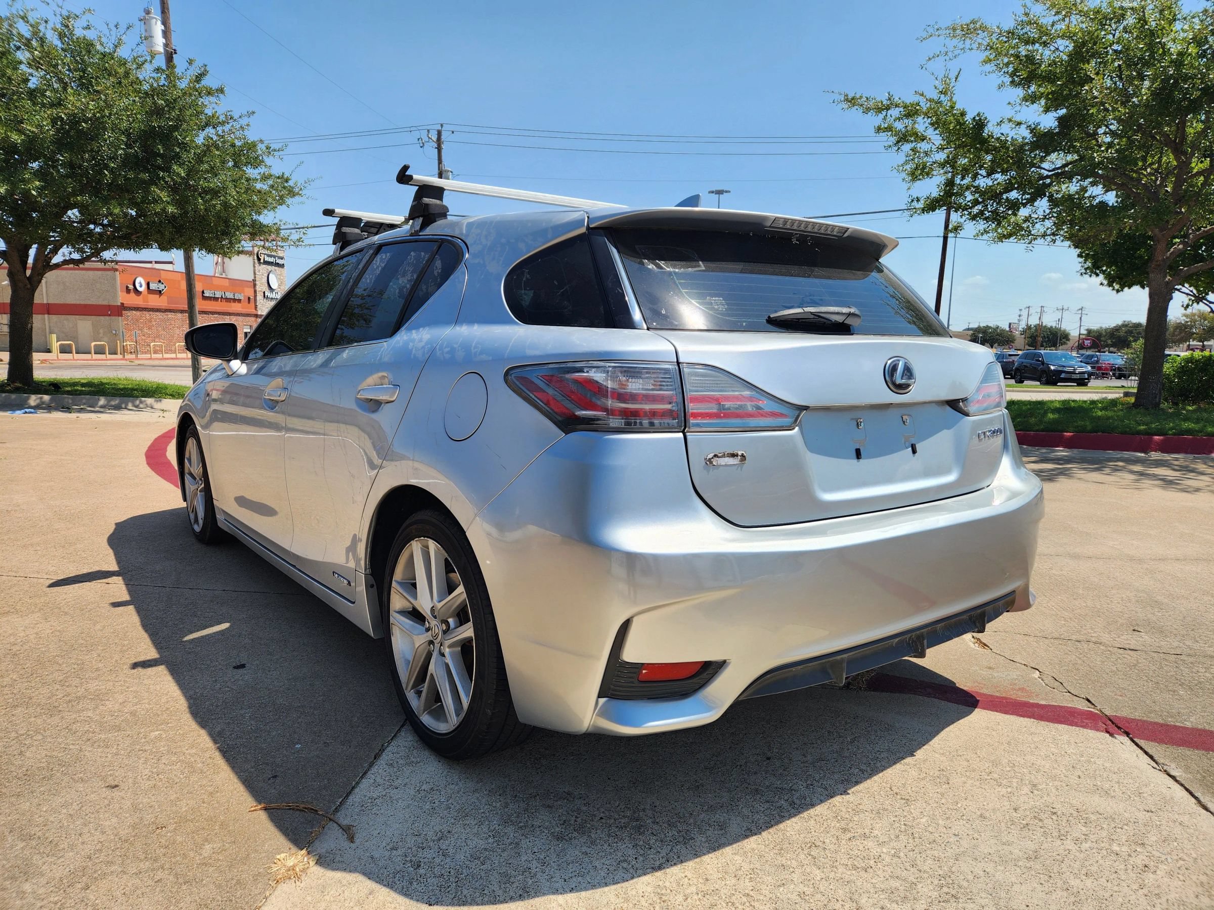 Used 2016 Lexus CT 200h FWD image 3