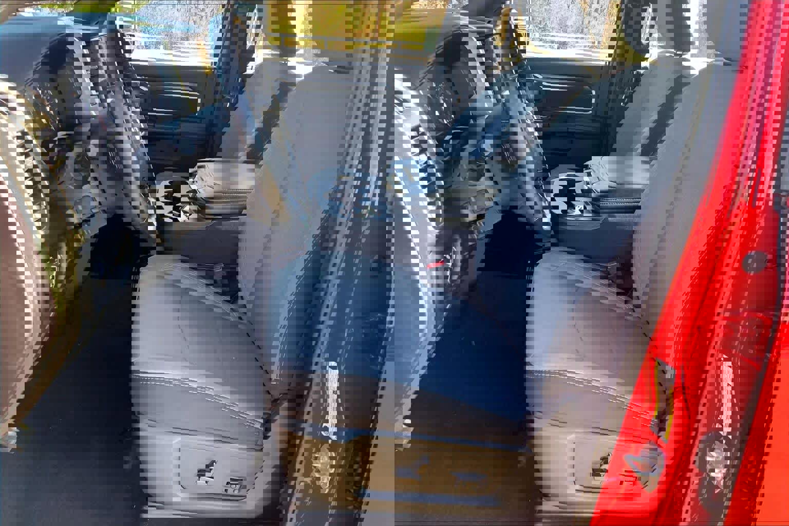 Used 2024 RAM 2500 Big Horn w/ Bed Utility Group image 7