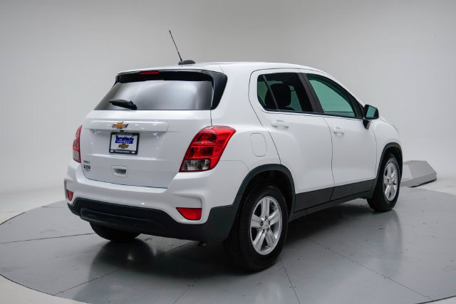 Used 2020 Chevrolet Trax LS w/ Tint and Cruise Package FWD image 6