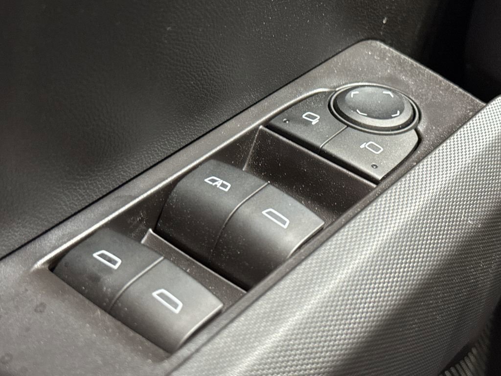 New 2025 GMC Canyon Elevation w/ Convenience Package image 35